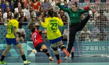 Brasil estreia com vitória no handebol feminino em Paris