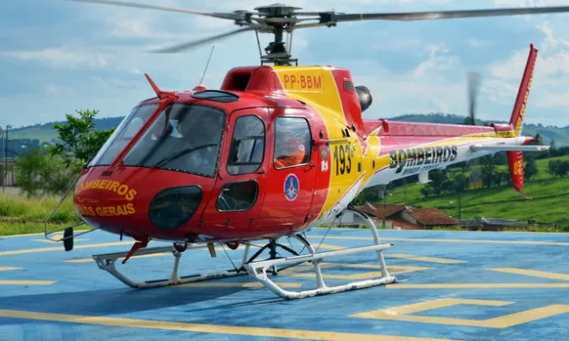 Homem é resgatado pelo helicóptero dos bombeiros após se afogar no Lago de Furnas