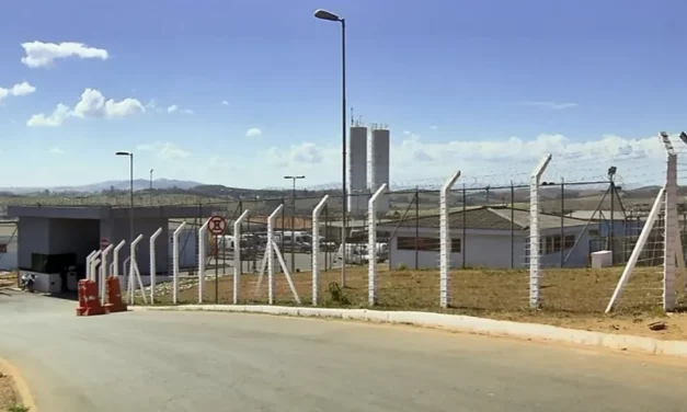 Proibição de cigarros gera revolta em penitenciária de Três Corações
