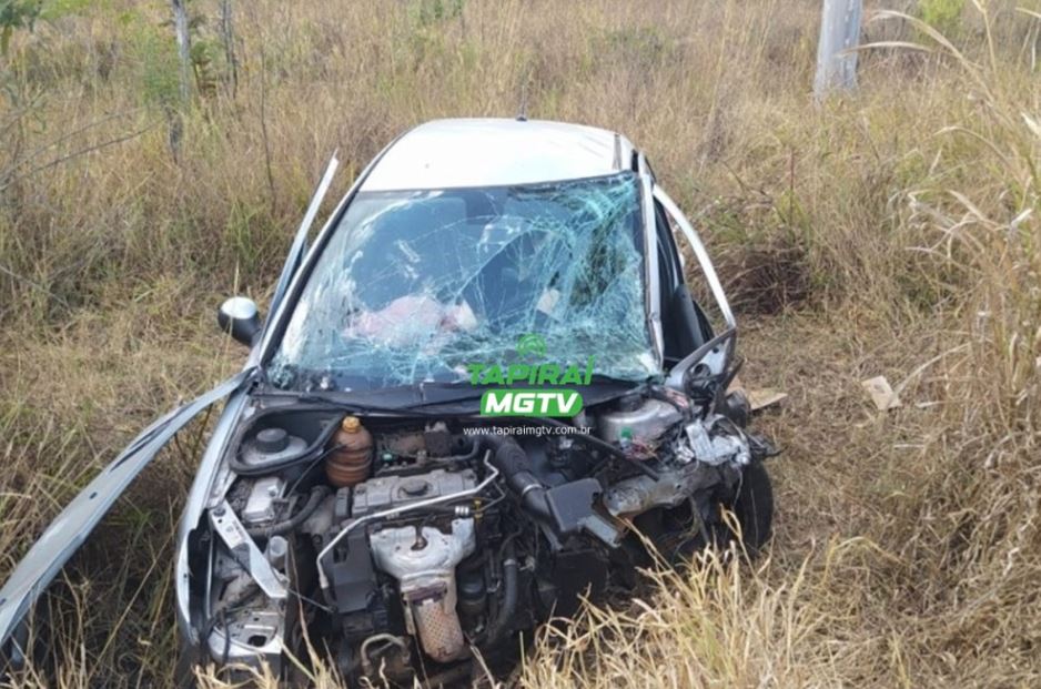 Colisão entre veículos deixa feridos na BR-262