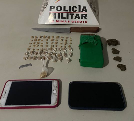 PM apreende drogas em Formiga e três pessoas são conduzidas à delegacia