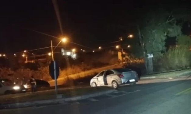 Acidente deixa motociclista gravemente ferido em Divinópolis