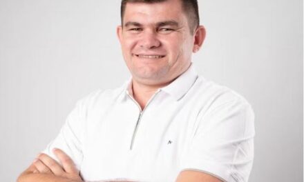 Prefeito candidato à reeleição e o pai morrem a tiros durante campanha