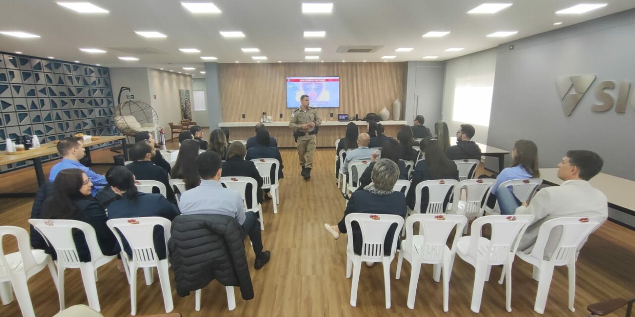 Polícia Militar realiza reunião de implantação da rede de bancos protegidos em Formiga