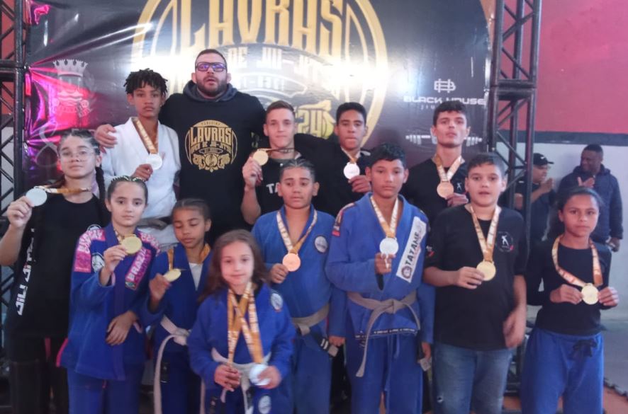 Tatame do Bem conquista 15 medalhas no 3º Lavras Open de Jiu-Jitsu 2024