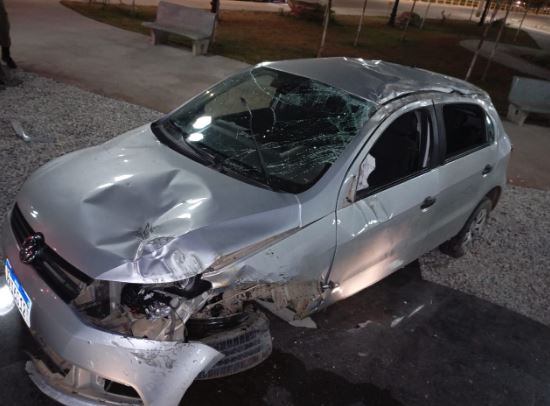 Adolescente de 16 anos morre em acidente de automóvel, em Arcos
