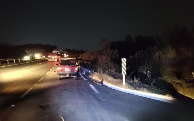 Colisão entre carro e bicicleta deixa homem gravemente ferido na MG-050
