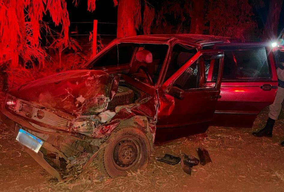 Quatro ficam feridos em acidente de trânsito provocado pela poeira em Bambuí