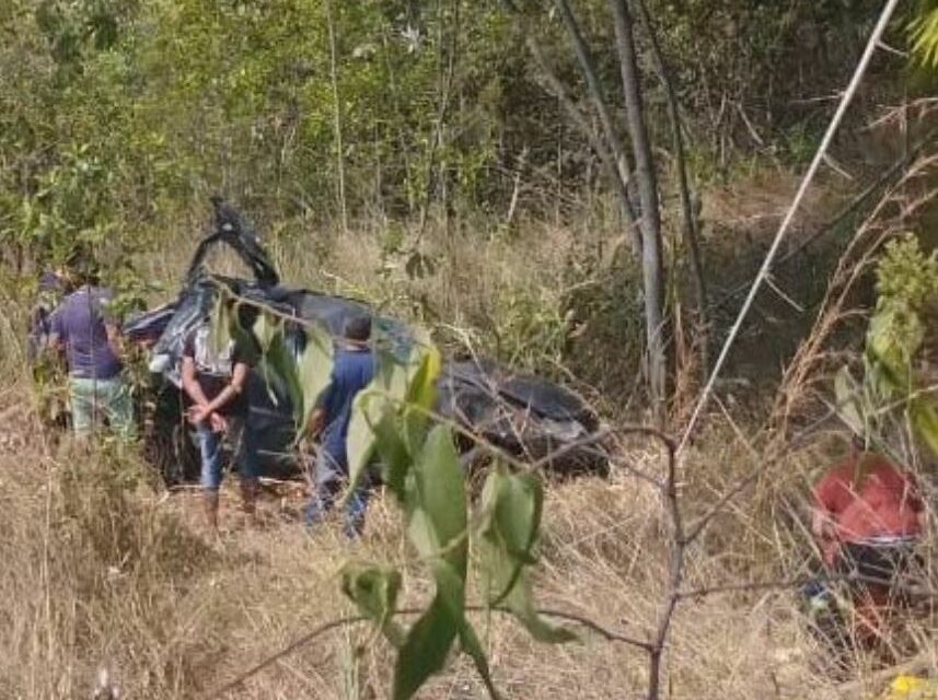 Acidente na BR-354 entre Campo Belo e Candeias deixa três mulheres feridas