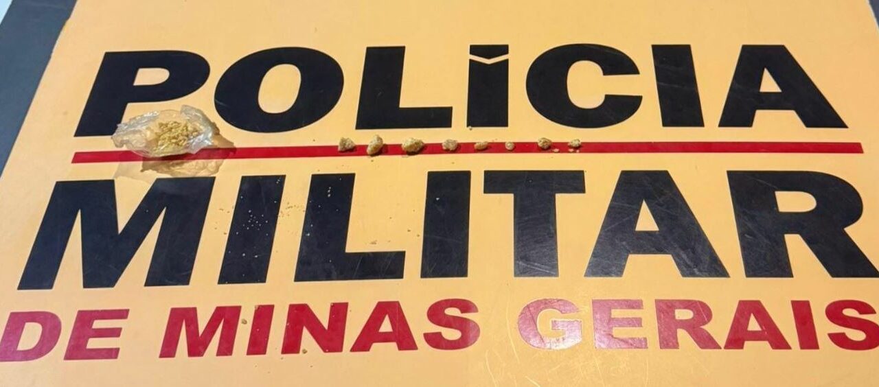 Homem é preso com pedras de crack na BR-354, em Arcos