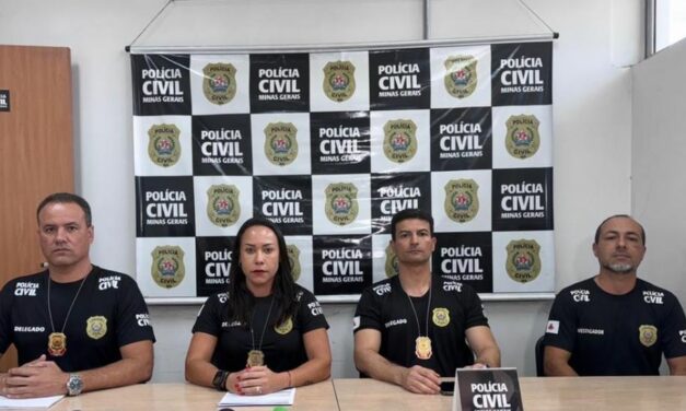 Homem alega que companheira morreu após escorregar no banho, mas acaba preso