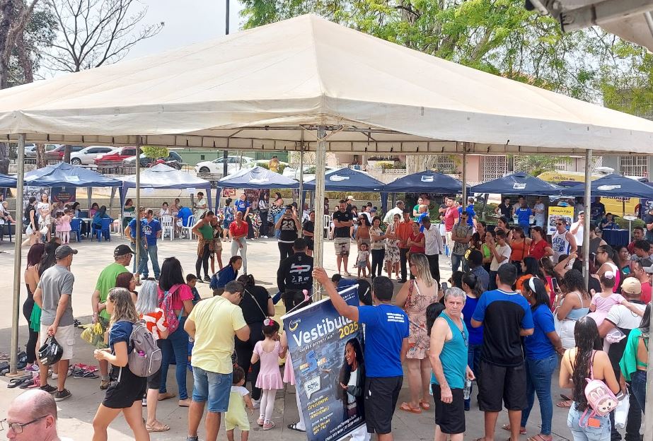 Diversas atividades recreativas foram oferecidas durante o  “Social na Praça”