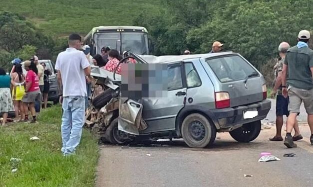 Colisão entre três veículos deixa dois mortos e quatro feridos no Sul de Minas