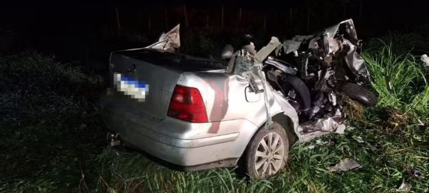 Passageiro de 20 anos morre em acidente na MG-050, entre Divinópolis e Formiga