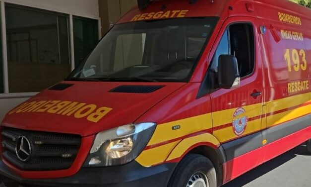 Colisão entre motocicletas deixa dois feridos no bairro Jardim das Acácias, em Formiga