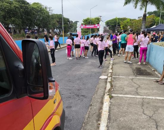 Bombeiros prestam apoio à 2ª Corrida da Mulher, realizada em Formiga