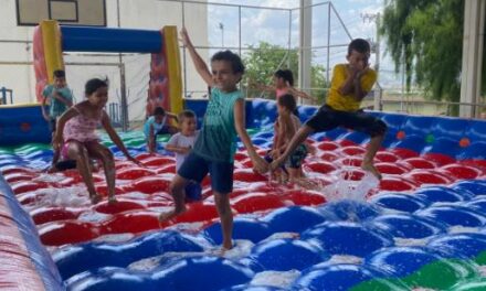 Dia de Diversão é realizado com as Crianças do CRAS IV