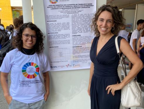 Unifor-MG: professora e aluna do curso de direito participam de congresso na UFMG