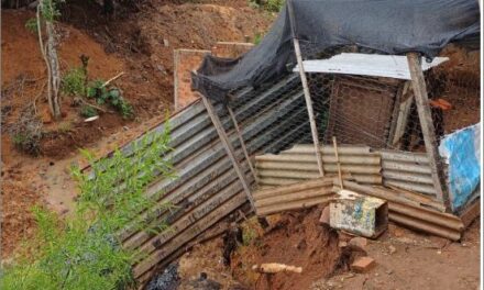 Bombeiros de Formiga isolam imóvel com possível risco de colapso estrutural