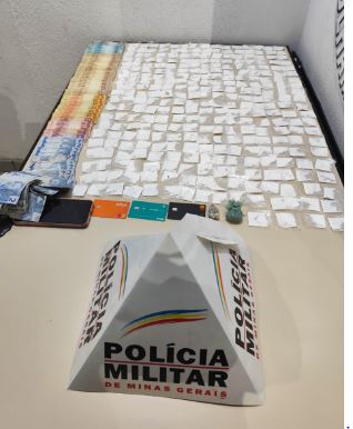 Seis pessoas são presas pela PM em Formiga e Córrego Fundo com grande quantidade de drogas