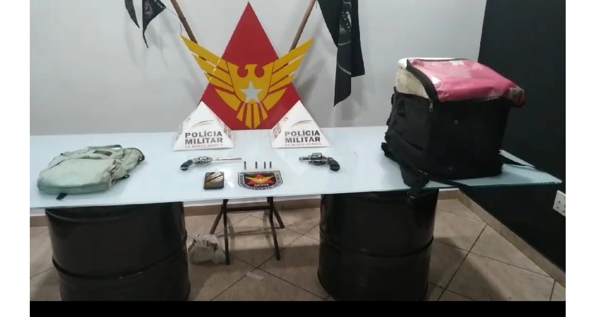 Homem se passa por entregador de lanches para transportar armas e acaba preso, em Minas