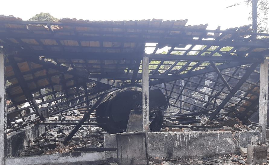 Homem morre em explosão de fábrica de fogos em Samonte