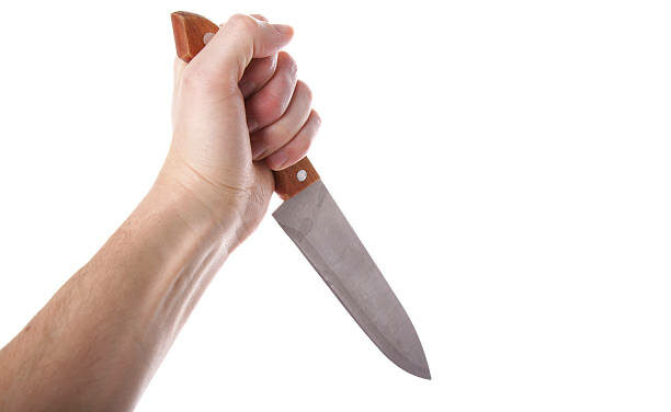 Briga generalizada em Minas termina com mulher esfaqueada 8 vezes