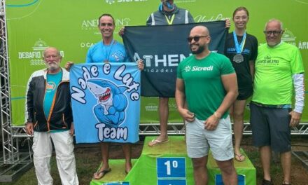 Equipe formiguense Nade e Lute Team conquista várias medalhas em competição