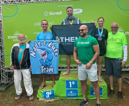 Equipe formiguense Nade e Lute Team conquista várias medalhas em competição