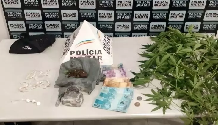 Nova Serrana: PM apreende 38 pedras de crack e tabletes de maconha