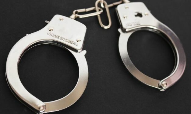 Polícia Militar de Piumhi prende indivíduo com mandado de prisão em aberto