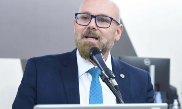 Oposição quer anular aumento de ICMS após Zema criticar novo DPVAT