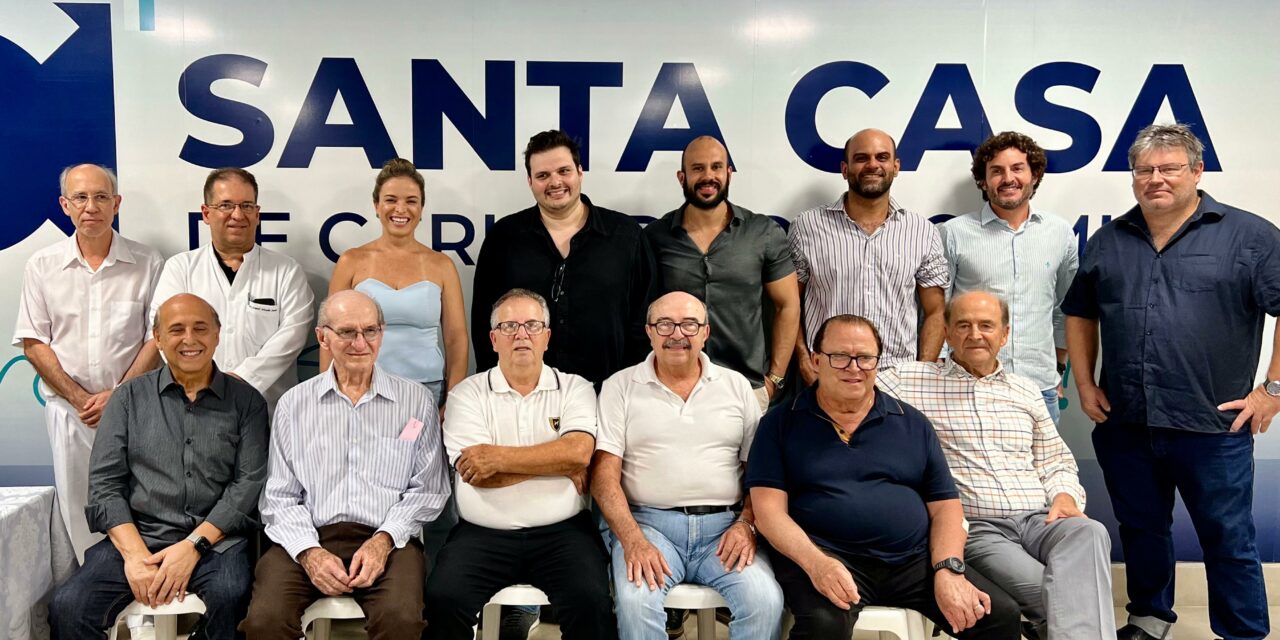 Santa Casa celebra o Dia do Médico com “Café com Prosa” e doação de Livros pelo Dr. Ubiratan