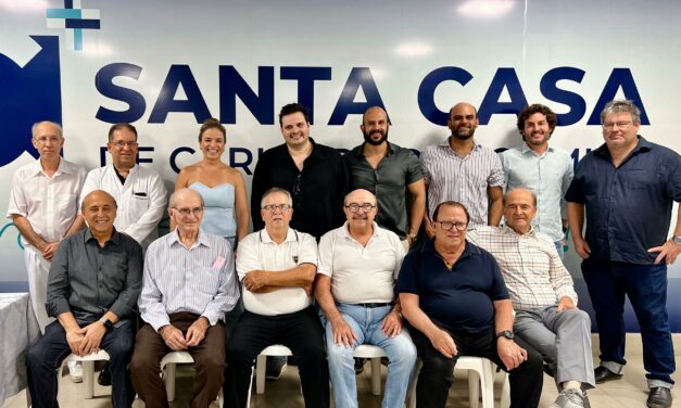 Santa Casa celebra o Dia do Médico com “Café com Prosa” e doação de Livros pelo Dr. Ubiratan