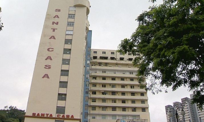 Homem agride companheira logo após o parto do filho e é preso em Minas