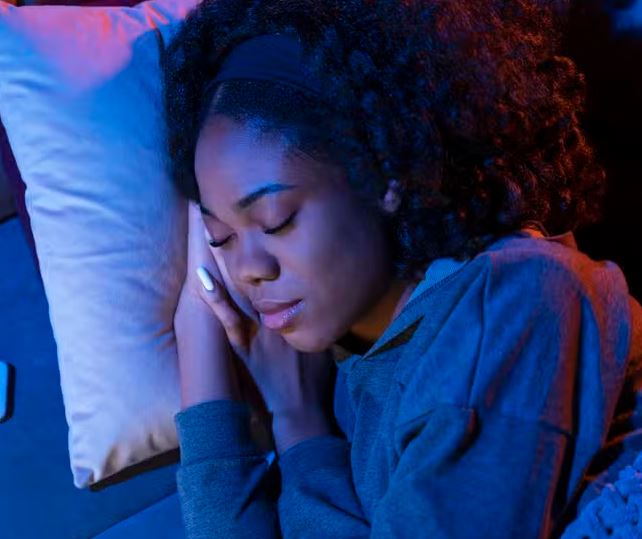 Por que algumas pessoas sempre acordam no meio da madrugada?
