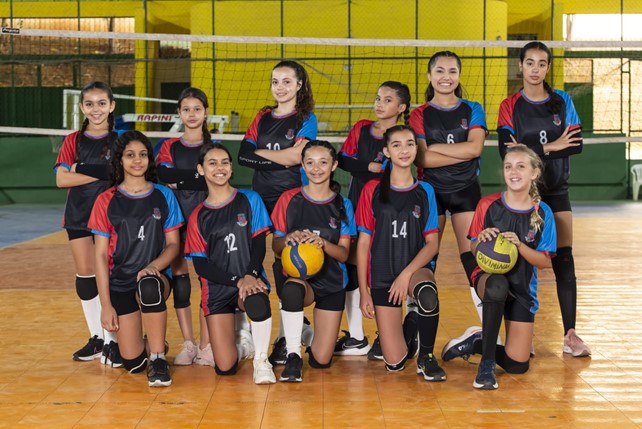Equipe do Vôlei de Formiga participa de competição em Arcos