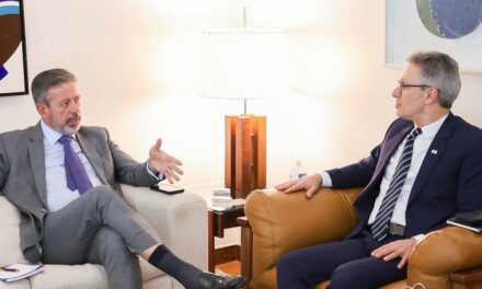 Zema se encontra com Arthur Lira para discutir projeto que revisa pagamento da dívida dos estados