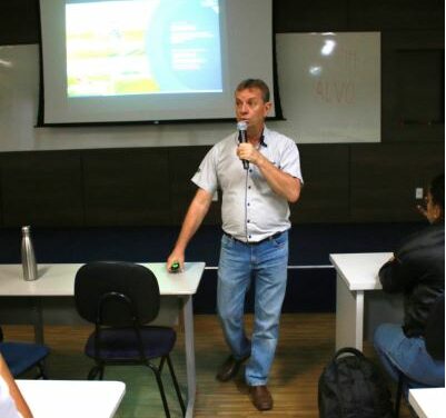 Alunos de Engenharia Agronômica recebem minicurso sobre tecnologia de aplicação com ênfase em pontas