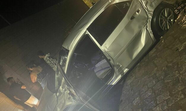 Colisão entre carro e carreta deixa uma vítima fatal e três feridas no bairro Mangabeiras, em Formiga
