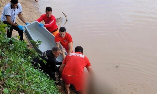 Durante fiscalização de pesca, Polícia encontra corpo com perfurações no rio São Francisco