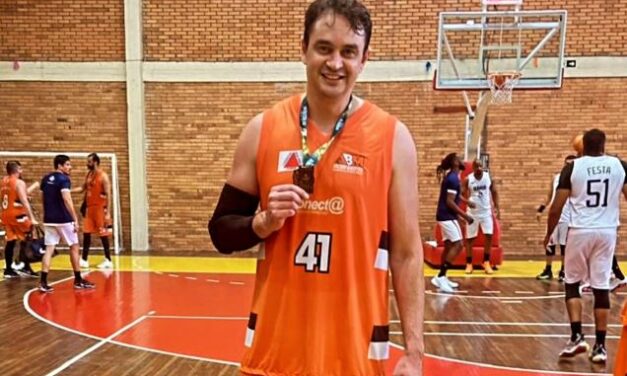 Formiguense integra time medalha de bronze no Campeonato Brasileiro de Basquete Master