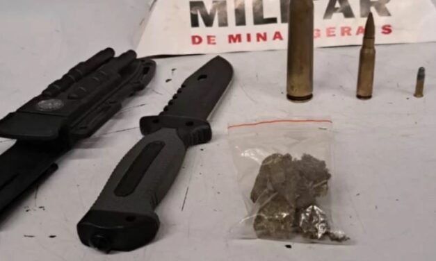 Carmo do Cajuru: Militares prendem homem por violência doméstica contra namorada e apreende materiais