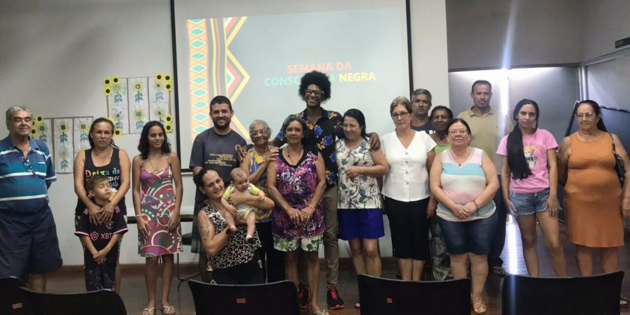 Dia da Consciência Negra é comemorado com roda de conversa no Cras 4
