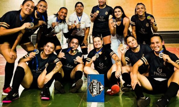 Equipe formiguense se sagra campeã em Torneio de Futsal Feminino