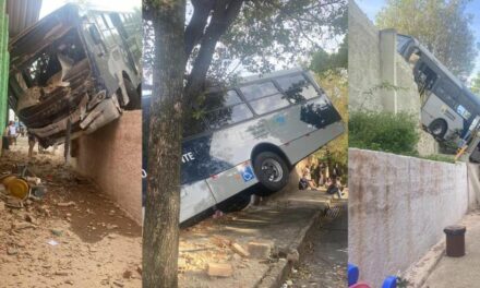 Ônibus perde os freios, bate em muro de creche e deixa feridos em BH