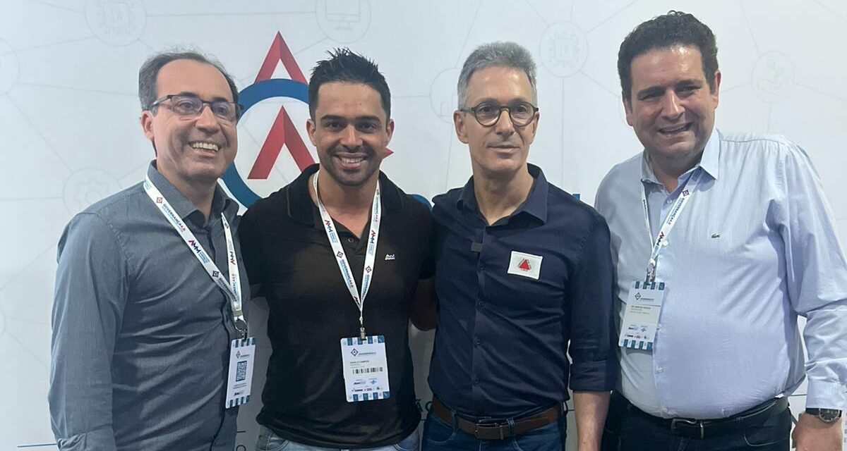 Prefeito de Córrego Fundo participa de evento da AMM e se encontra com o governador Zema