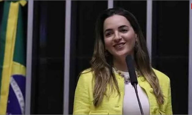 Deputada do MDB alega discriminação e perseguição, e pede desfiliação do partido por justa causa