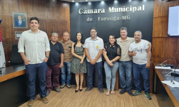Câmara Municipal de Formiga realiza ensaio para posse da 20ª Legislatura e do prefeito eleito