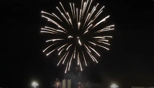 Médicos alertam para acidentes com fogos de artifícios nas festas